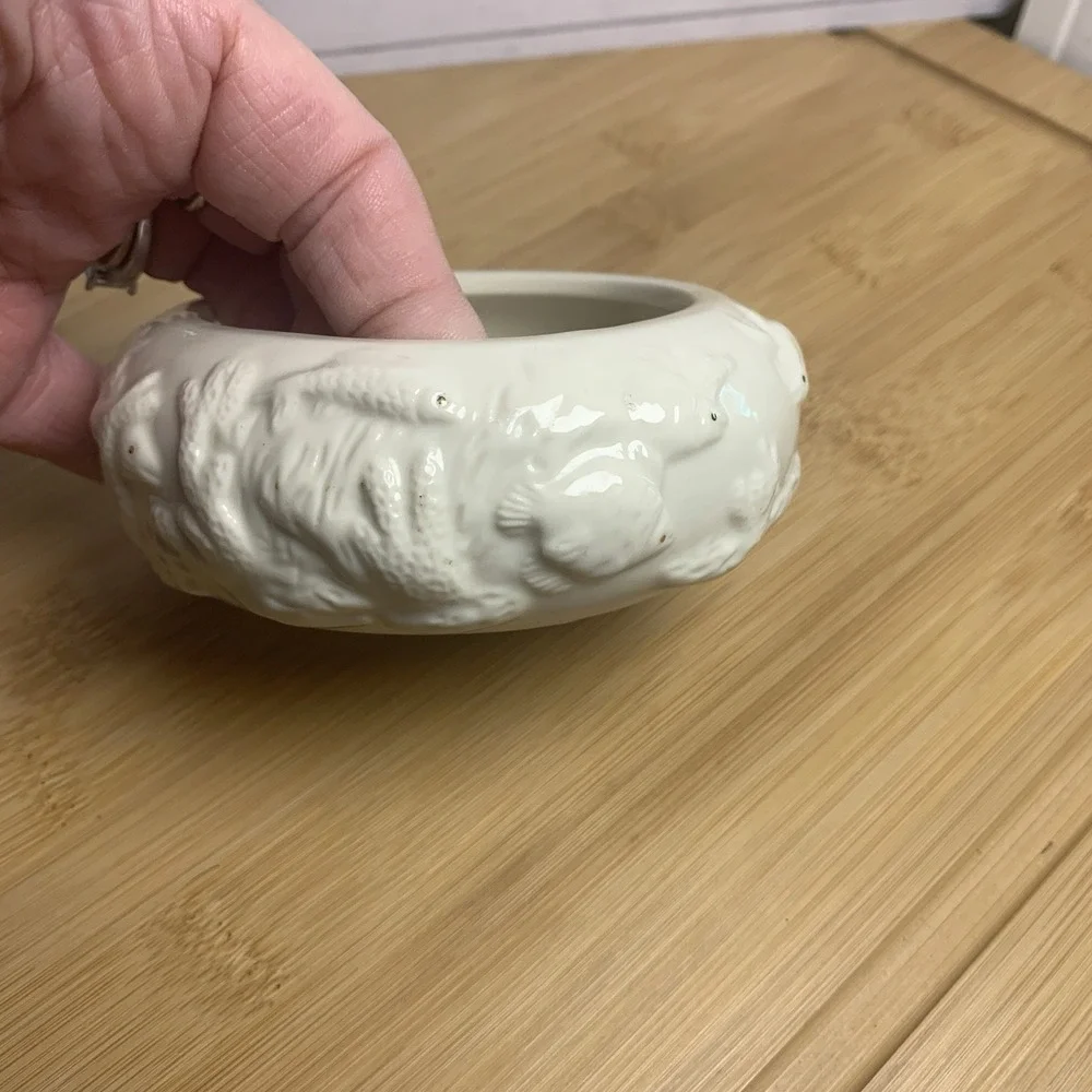VINTAGE 1999 Lenox Fine Ivory China Dolphin Serenade Music Trinket Box WORKS